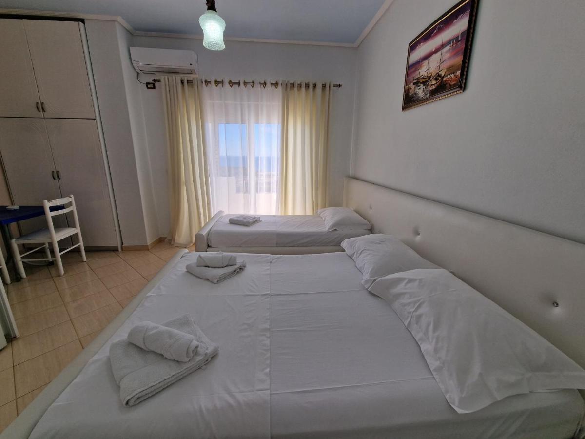 Hotel Artur Ksamil Bagian luar foto