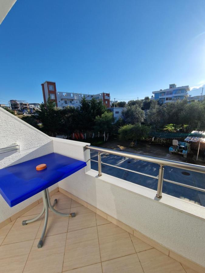 Hotel Artur Ksamil Bagian luar foto