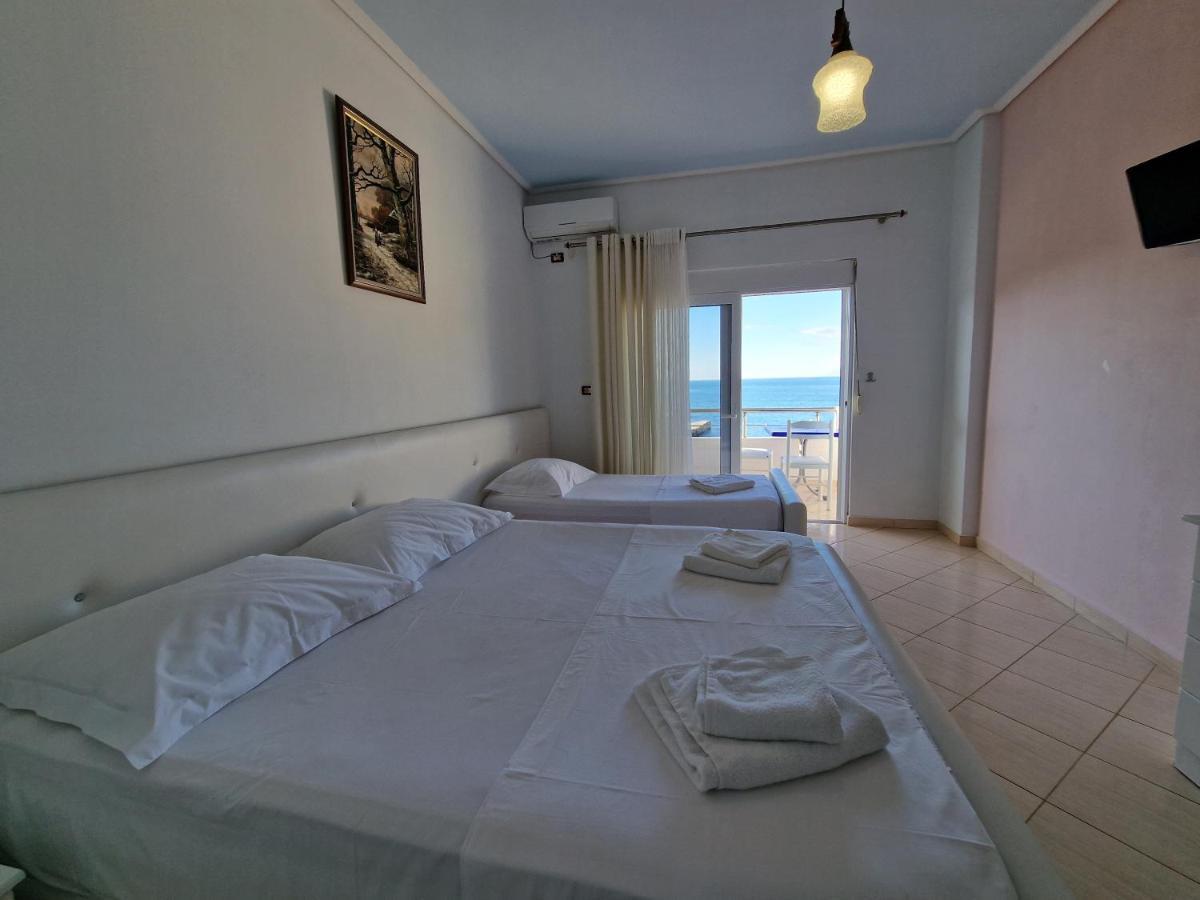 Hotel Artur Ksamil Bagian luar foto