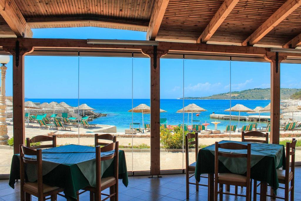 Hotel Artur Ksamil Bagian luar foto