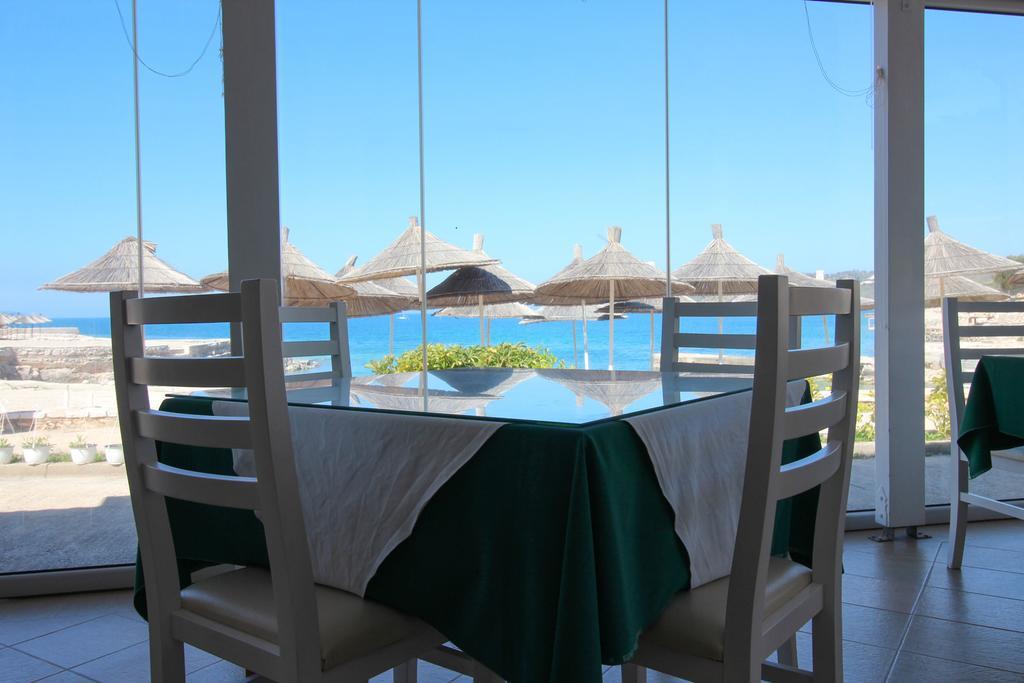 Hotel Artur Ksamil Bagian luar foto